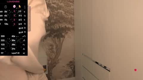 Snapshot of hiaru_cutie chatting on November 13, 6:01 am Hiaru online show from November 13, 6:01 am