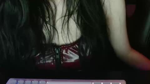 Snapshot of hiddensapphic chatting on November 20, 2:01 am MD online show from November 20, 2:01 am