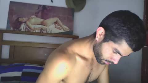 Snapshot of hideonbush051 chatting on October 31, 11:44 am hideonbush online show from October 31, 11:44 am