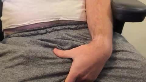 hifrommn1 online show from December 1, 4:23 pm