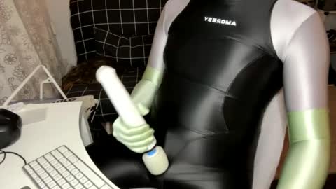 Snapshot of higher_lycra chatting on March 9, 5:00 am higher_lycra online show from March 9, 5:00 am