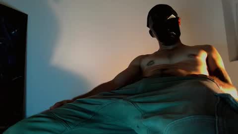 Snapshot of highnightz chatting on October 31, 10:33 pm highnightz online show from October 31, 10:33 pm