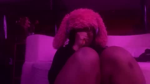 Snapshot of hiimz3 chatting on December 18, 2:06 am hiimz3 online show from December 18, 2:06 am