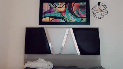 Hilary Avilan online show from March 12, 7:53 pm