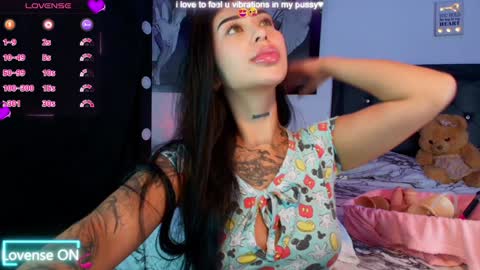 Snapshot of hilary_jones_22 chatting on January 19, 10:49 pm LUNA new account  FOLLOW ME online show from January 19, 10:49 pm