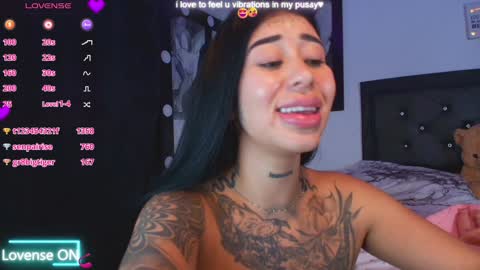 Snapshot of hilary_jones_22 chatting on January 20, 1:50 am LUNA new account  FOLLOW ME online show from January 20, 1:50 am