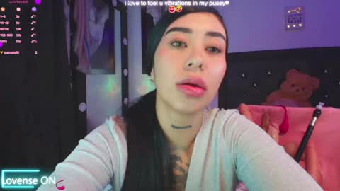 Snapshot of hilary_jones_22 chatting on January 21, 11:13 pm LUNA new account  FOLLOW ME online show from January 21, 11:13 pm