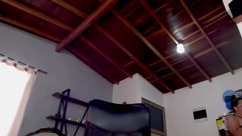 Snapshot of hillary_12 chatting on October 11, 5:55 pm Miranda online show from October 11, 5:55 pm