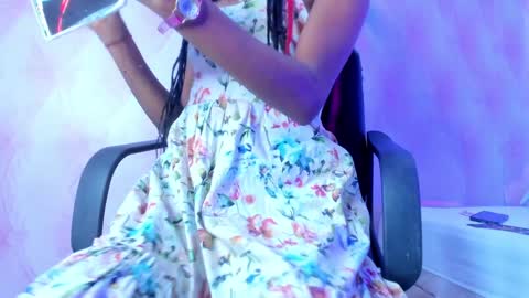  Hillary  online show from January 21, 4:43 am