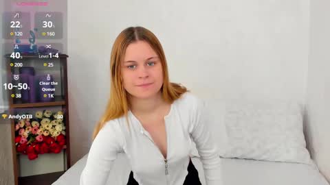 Snapshot of hilleva chatting on February 17, 8:09 am hilleva online show from February 17, 8:09 am