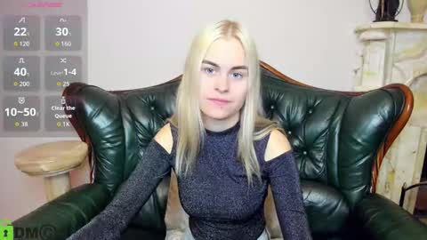 Snapshot of hilleva chatting on September 12, 7:47 pm hilleva online show from September 12, 7:47 pm