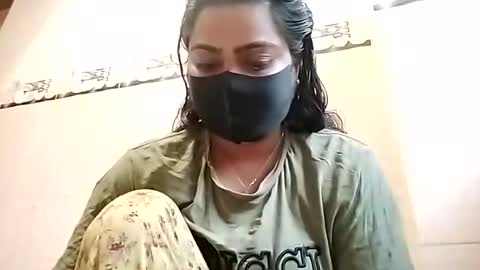 himuhimu22 online show from December 5, 5:16 am