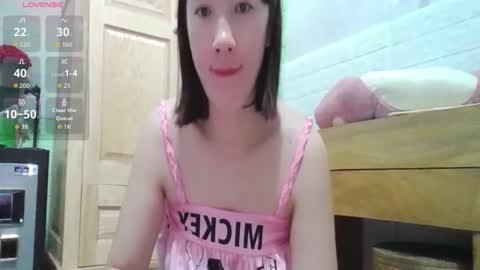 hinanamy online show from November 16, 2:11 pm