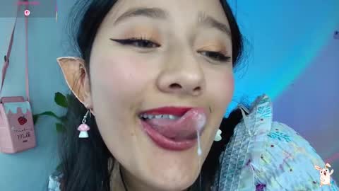 hinata online show from October 24, 9:00 pm