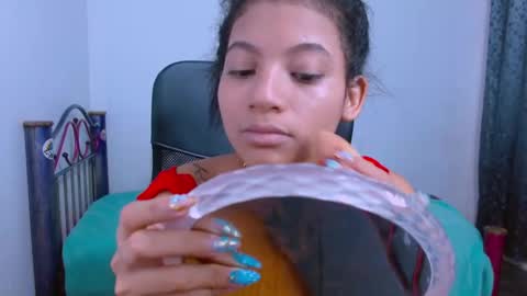 Snapshot of hinata_9 chatting on November 19, 9:26 pm 0600AM-1100AM - online show from November 19, 9:26 pm