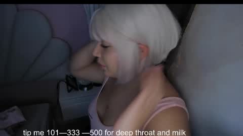 hinata_dolly online show from November 13, 10:25 am