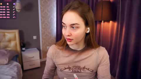 Snapshot of hip_hop_baby chatting on March 5, 7:49 am Leya Day Mary Night PvT Open online show from March 5, 7:49 am