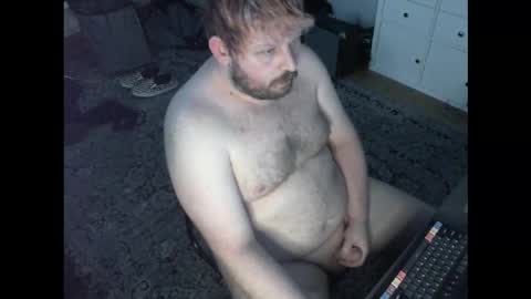 Snapshot of hipguy91 chatting on October 29, 9:05 pm hipguy91 online show from October 29, 9:05 pm