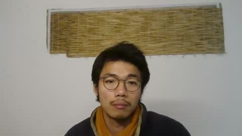 Snapshot of hirvirdish chatting on December 7, 12:35 pm Taick online show from December 7, 12:35 pm