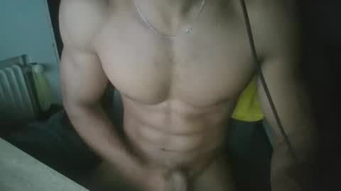 Snapshot of hiseres11 chatting on December 18, 10:49 pm Hiseres online show from December 18, 10:49 pm