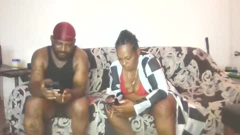 Snapshot of hisforever chatting on December 15, 10:47 pm KASHEL online show from December 15, 10:47 pm