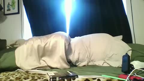 Snapshot of hisnotyours chatting on November 14, 4:28 pm Grace online show from November 14, 4:28 pm