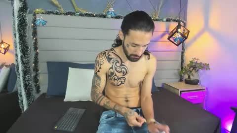 Hisoka online show from December 21, 12:23 pm