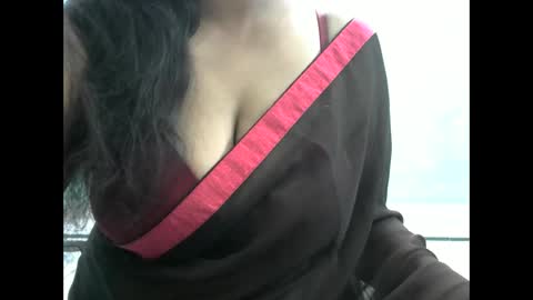 hisslust online show from November 28, 6:05 am