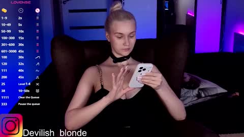 Mary online show from March 24, 6:57 pm