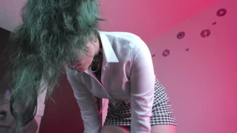 Hitomi Arata online show from January 30, 7:37 pm