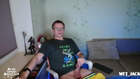 Snapshot of hlestus chatting on February 8, 3:42 pm Wet Jack online show from February 8, 3:42 pm