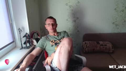 Snapshot of hlestus chatting on September 16, 5:52 am Wet Jack online show from September 16, 5:52 am