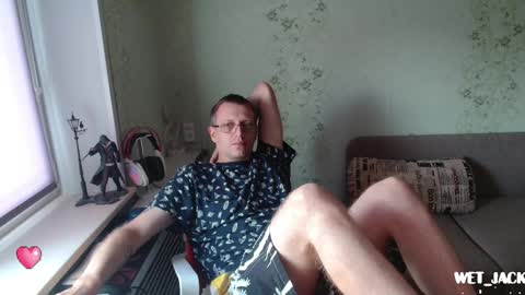 Snapshot of hlestus chatting on October 3, 7:27 am Wet Jack online show from October 3, 7:27 am