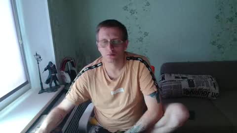Snapshot of hlestus chatting on October 13, 7:41 am Wet Jack online show from October 13, 7:41 am