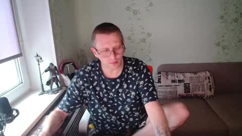 Snapshot of hlestus chatting on October 14, 5:41 am Wet Jack online show from October 14, 5:41 am