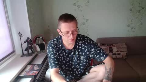 Snapshot of hlestus chatting on October 19, 6:14 am Wet Jack online show from October 19, 6:14 am