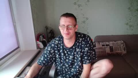 Snapshot of hlestus chatting on October 28, 6:28 am Wet Jack online show from October 28, 6:28 am