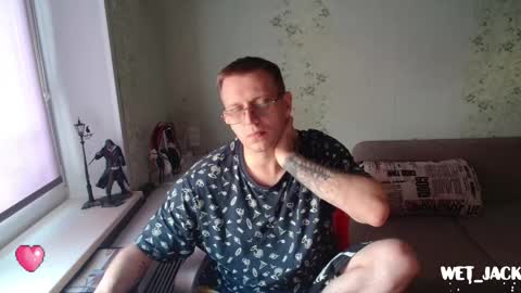 Snapshot of hlestus chatting on November 8, 7:41 am Wet Jack online show from November 8, 7:41 am