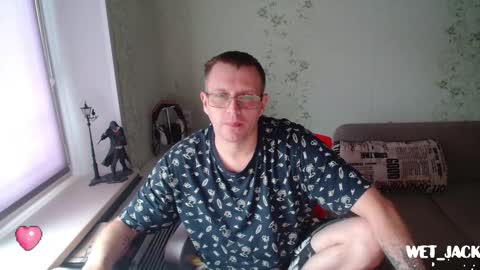 Snapshot of hlestus chatting on November 13, 7:07 am Wet Jack online show from November 13, 7:07 am