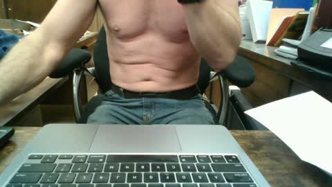 Snapshot of hnic9999 chatting on January 5, 9:03 pm Nick online show from January 5, 9:03 pm