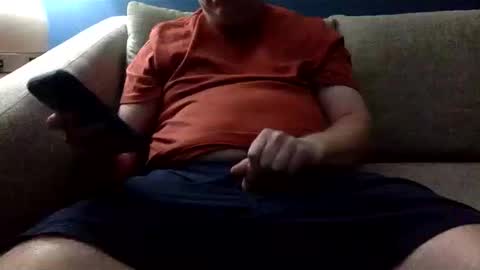 Snapshot of hockeyguy10rangers chatting on October 15, 3:06 am hockeyguy10rangers online show from October 15, 3:06 am