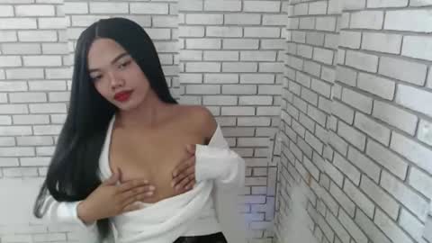 Guinevere3 online show from January 8, 3:42 am