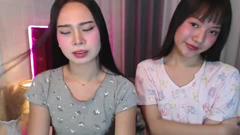 hoelymolly online show from April 11, 6:56 pm