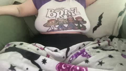 Snapshot of hoestoes915 chatting on February 26, 1:08 pm Stacey online show from February 26, 1:08 pm