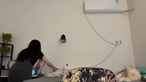 Snapshot of hola_sunflower chatting on September 29, 12:32 pm amy online show from September 29, 12:32 pm