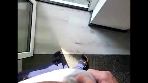 Snapshot of holger_man chatting on March 4, 10:57 am holger_man online show from March 4, 10:57 am