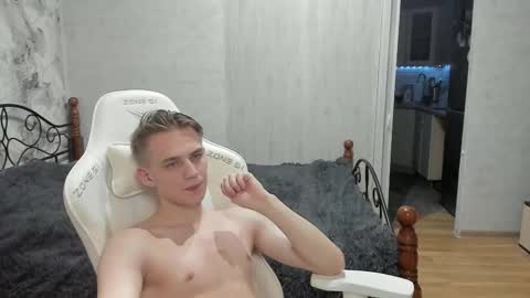 Extaz  Athrey  Howard online show from September 8, 8:41 pm