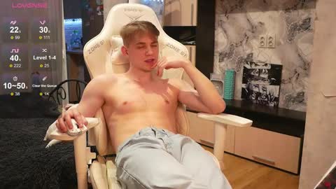 Extaz  Athrey  Howard online show from November 2, 9:50 pm