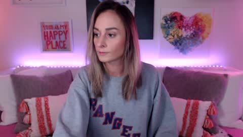 Snapshot of holihurricane chatting on November 13, 4:11 am Holi Hurricane online show from November 13, 4:11 am