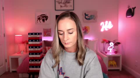 Snapshot of holihurricane chatting on November 23, 3:50 am Holi Hurricane online show from November 23, 3:50 am